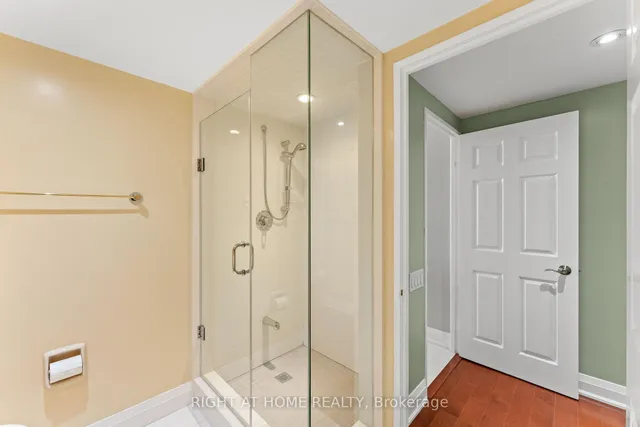 Additional image 33 of 3 Concorde Pl Unit 1503