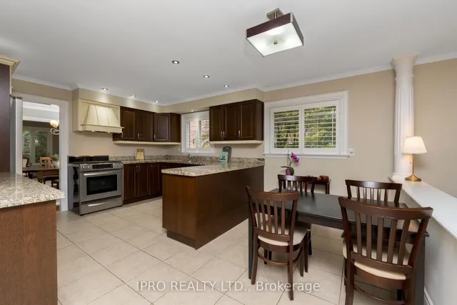 Additional image 17 of 20 Lennox Crt