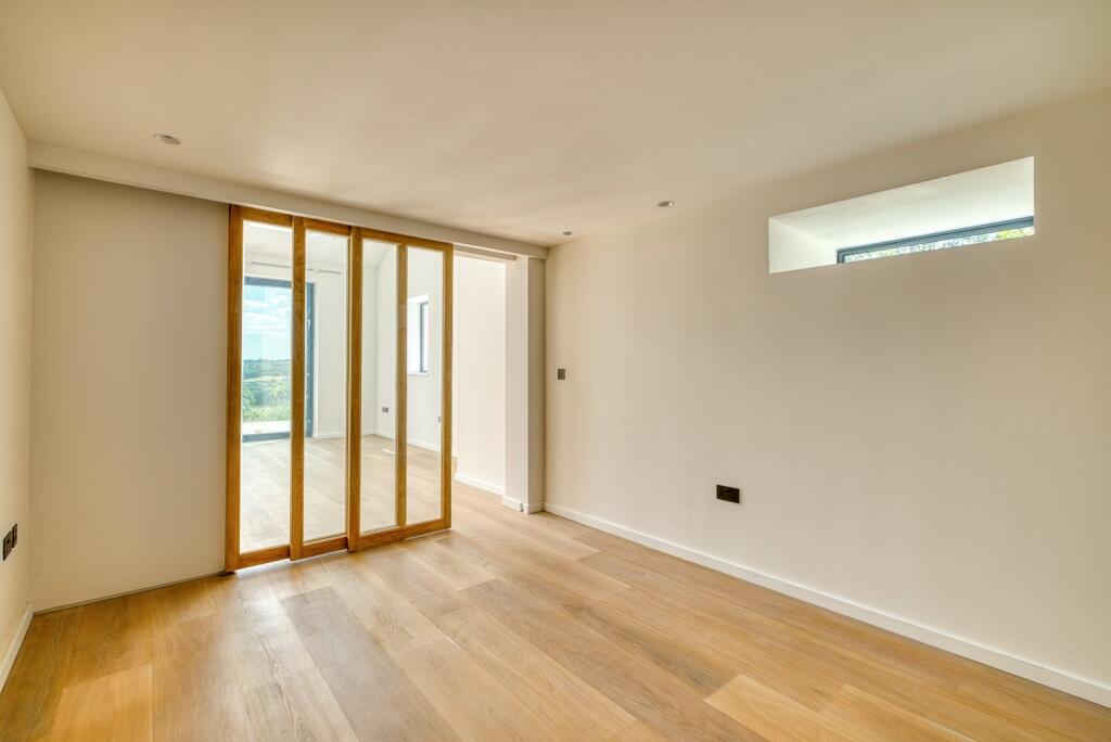 Additional image 13 of Near Oakhill