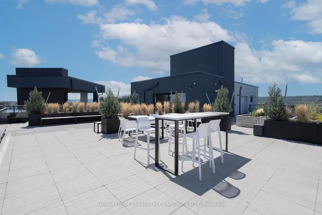 Additional image 16 of 600 North Service Rd Unit 313