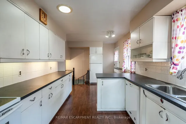 Additional image 9 of 902 North Shore Blvd