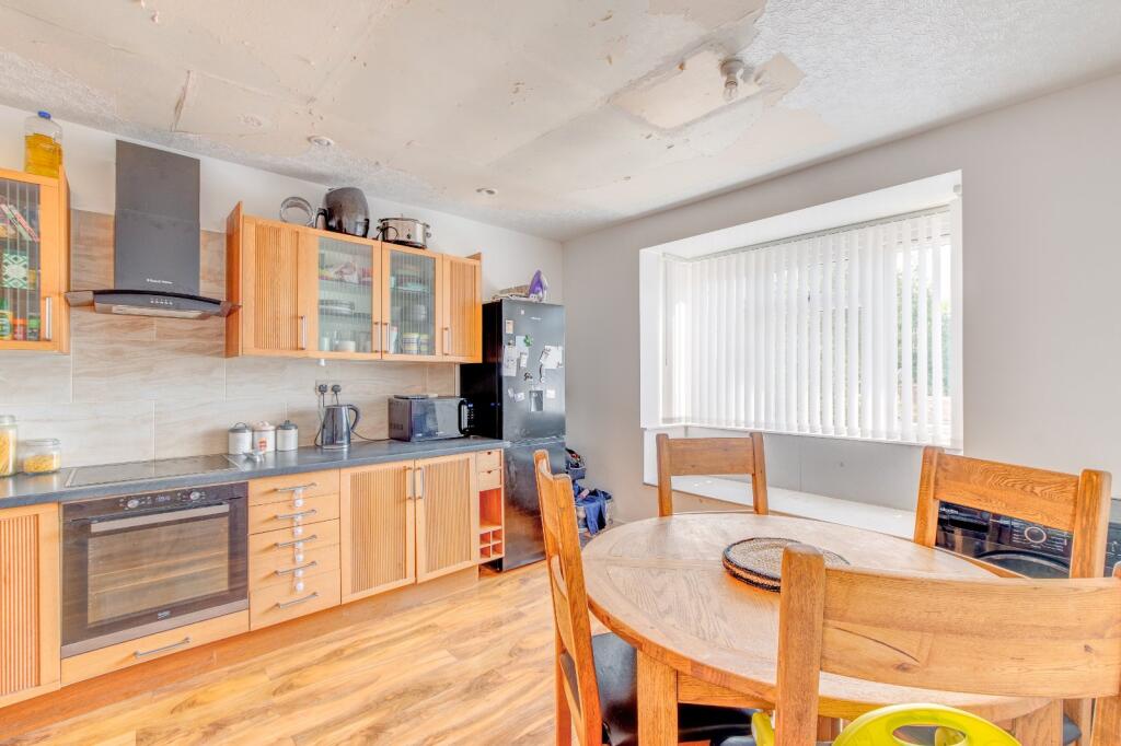 Additional image 4 of Greenlands Avenue, Greenlands, Redditch, B98