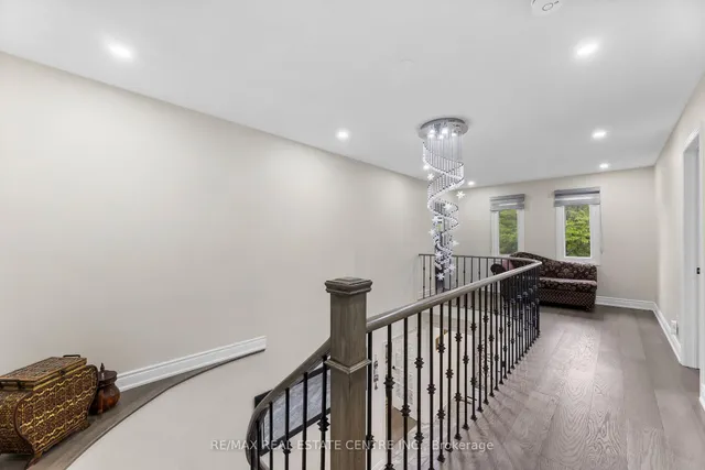 Additional image 23 of 82 Flowertown Ave