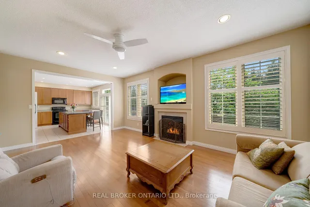 Additional image 12 of 5689 Roseville Crt