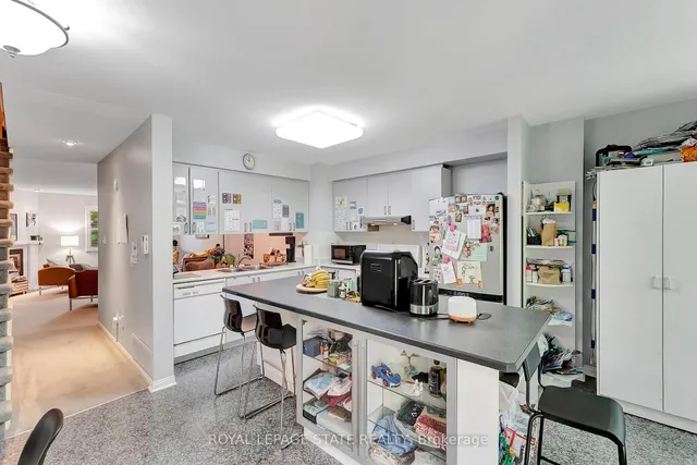 Additional image 13 of 26 Moss Blvd Unit 34