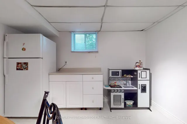 Additional image 34 of 47 Crossbow Cres