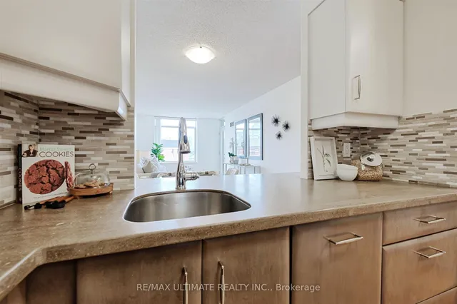 Additional image 9 of 39 Parliament St Unit 808