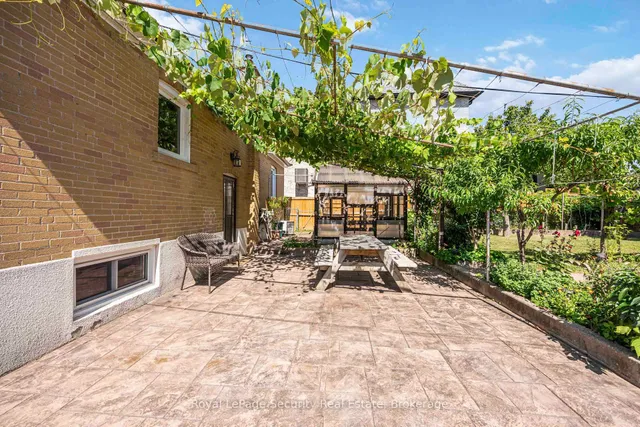 Additional image 20 of 405 Rustic Rd