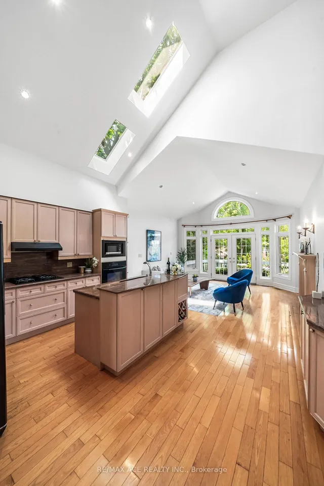 Additional image 17 of 24 Abitibi Ave