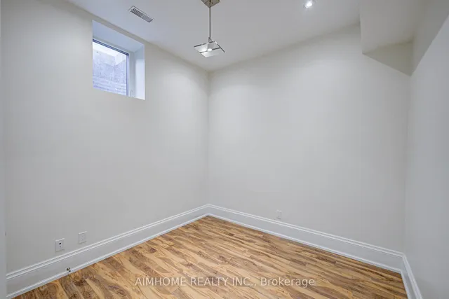 Additional image 43 of 16 Winlock Park