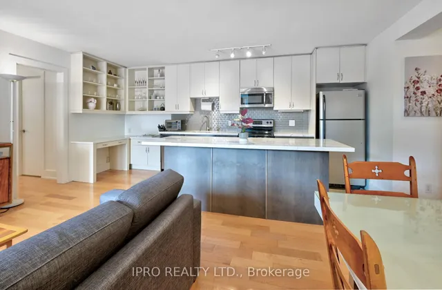 Additional image 9 of 2603 Bathurst St Unit 101