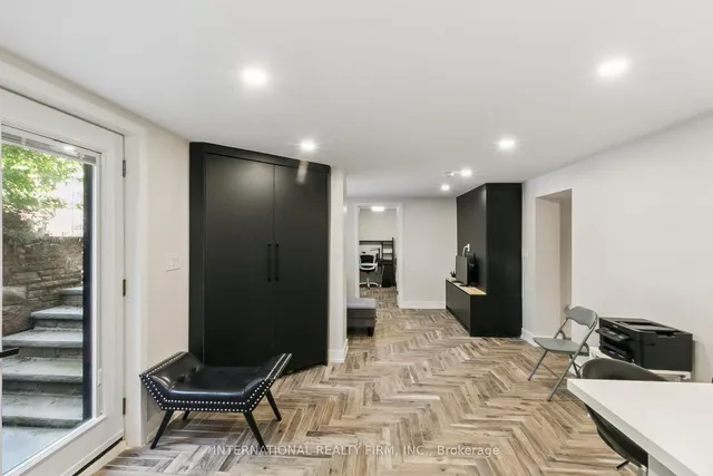 Additional image 31 of 27 Treadgold Cres