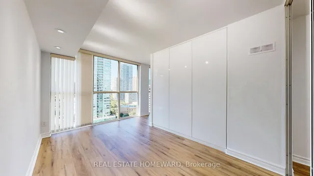 Additional image 12 of 15 Maitland Pl Unit 1806