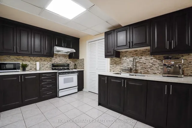 Additional image 39 of 47 Cinrickbar Dr