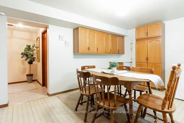 Additional image 20 of 87 Strawberry Dr