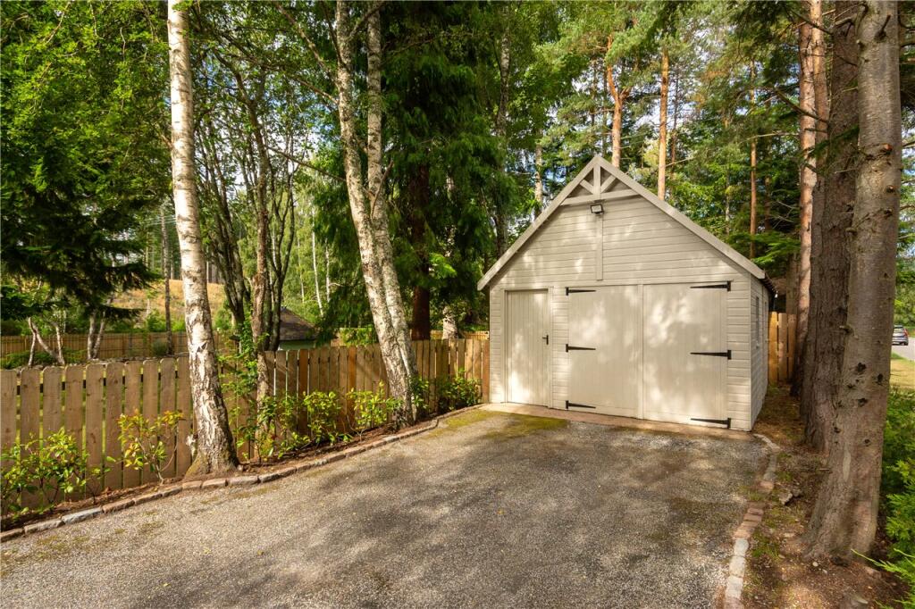 Additional image 9 of Cutaway Cottage, Cambus O'May, Ballater, Aberdeenshire, AB35