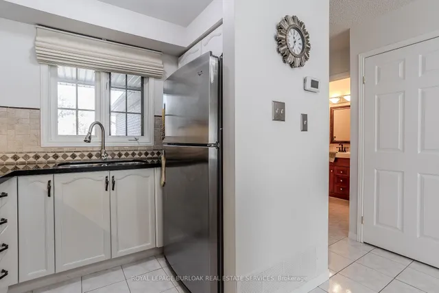 Additional image 11 of 1386 Treeland St