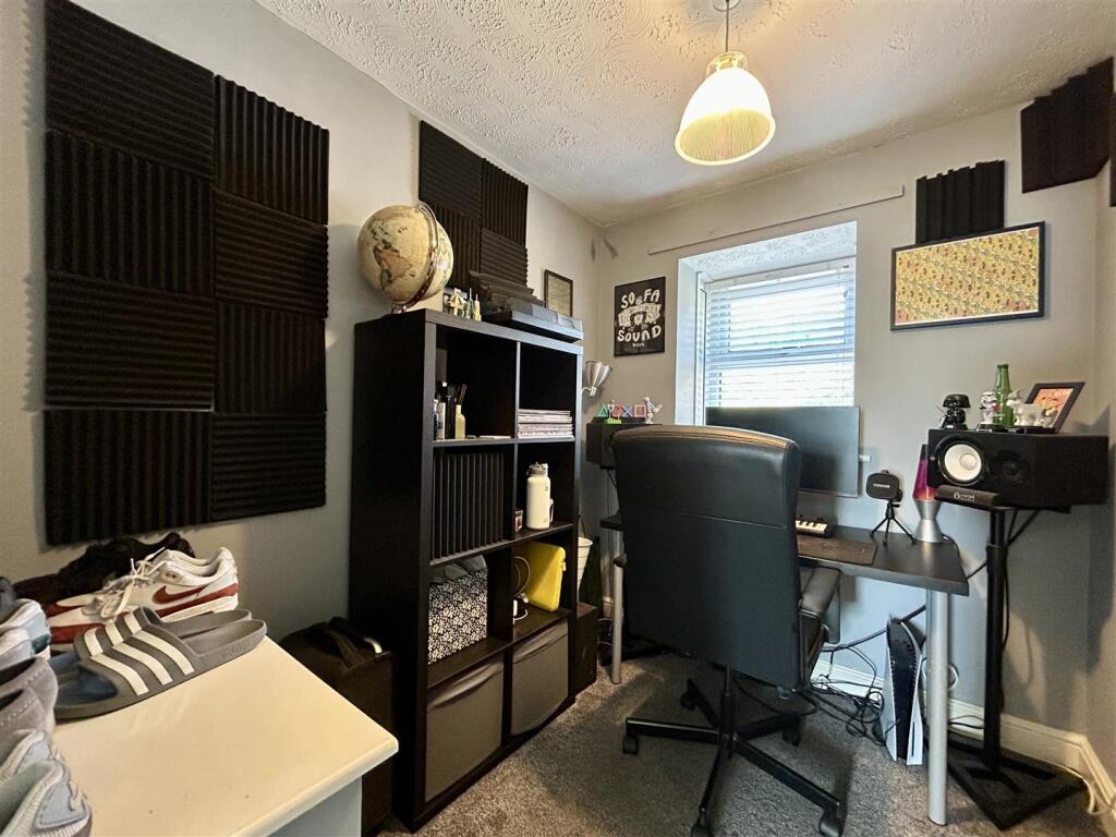 Additional image 19 of Admirals Way, Rowley Regis