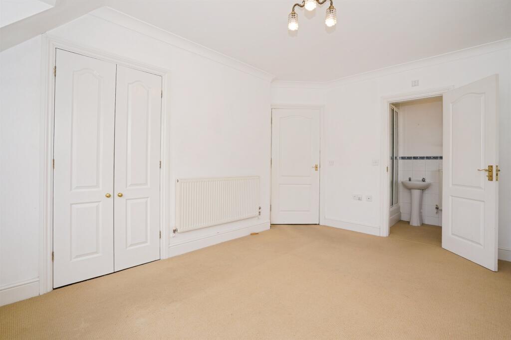 Additional image 7 of Canonsfield Road, Welwyn