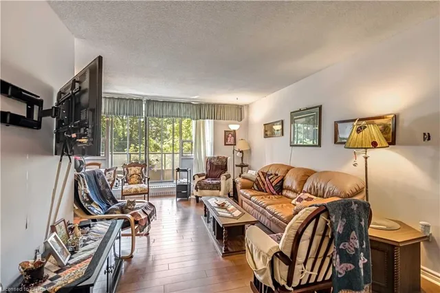 Additional image 10 of 1964 Main St Unit 507