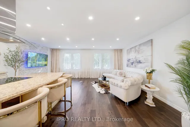 Additional image 14 of 731 Hager Ave