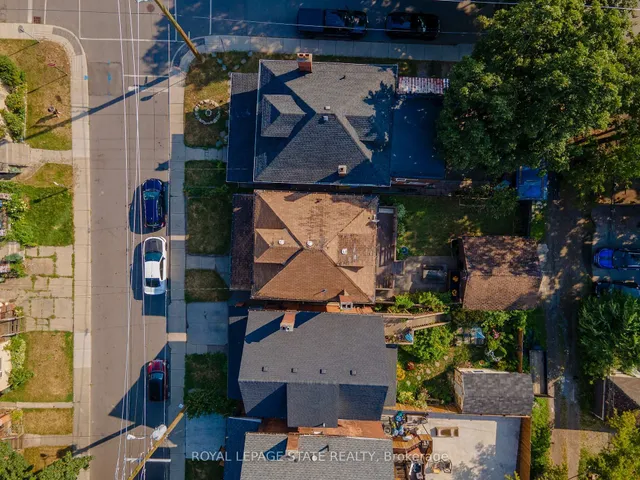 Additional image 5 of 36 Spadina Ave