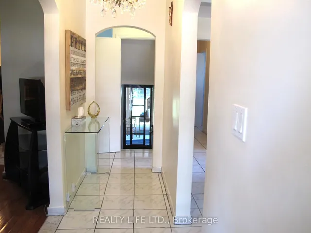 Additional image 3 of 4 Rosalie Ave