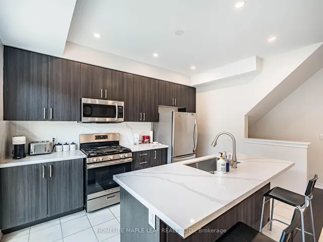 Additional image 17 of 1454 Chretien St