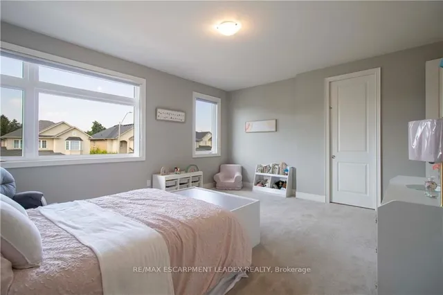 Additional image 36 of 19 SECINARO Ave