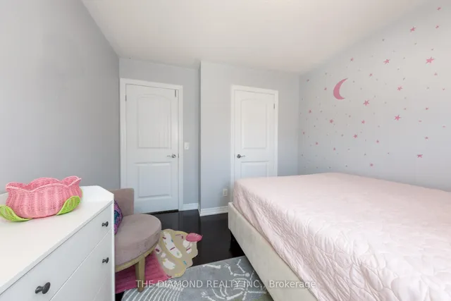 Additional image 33 of 21 Aird Crt