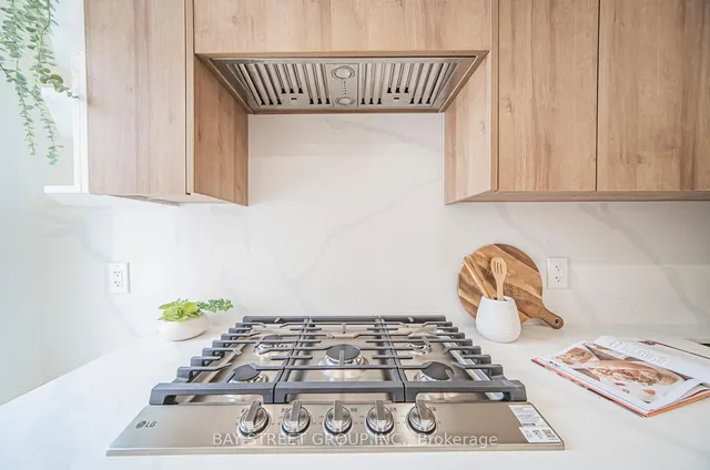 Additional image 12 of 126 Grace St