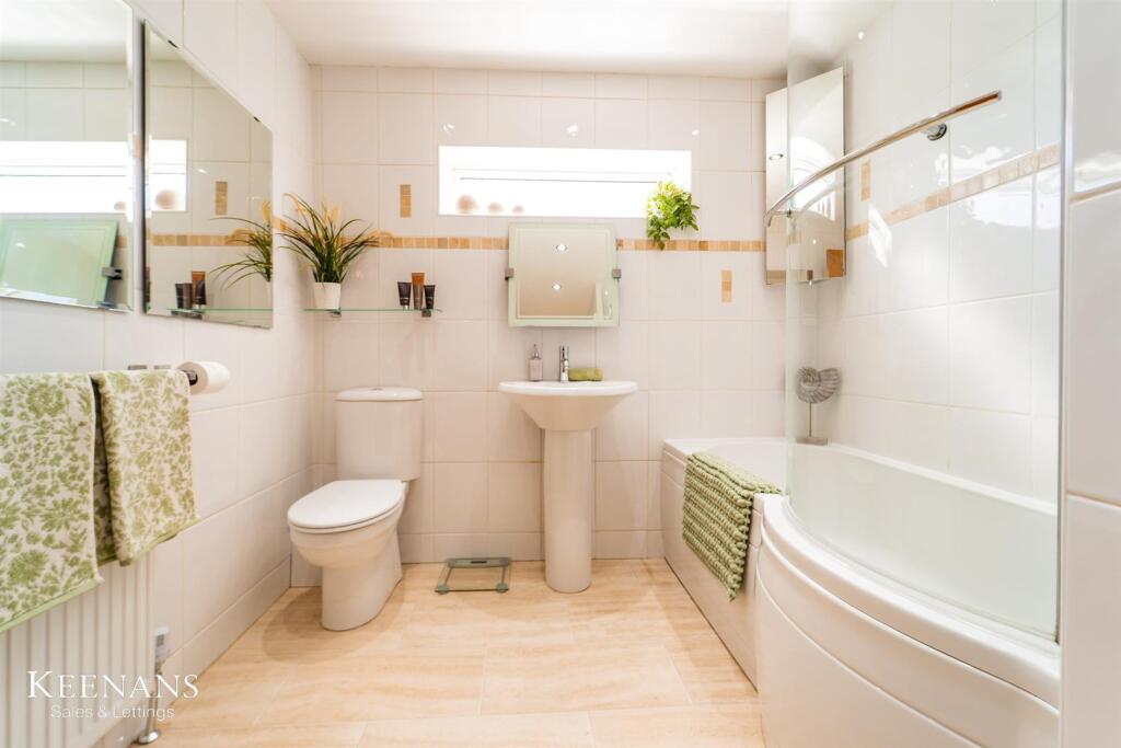 Additional image 35 of Windsor Close, Read