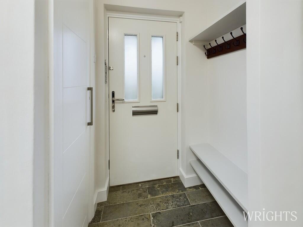 Additional image 7 of Robins Way, Hatfield