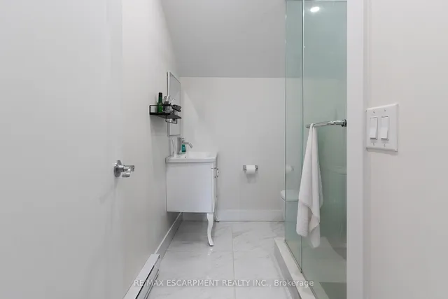 Additional image 14 of 2546 WILSON St