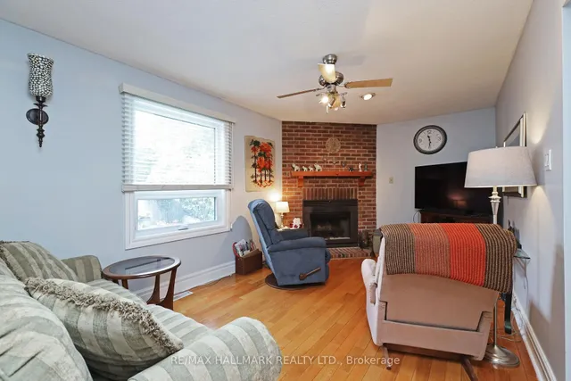 Additional image 18 of 523 Petawawa Cres