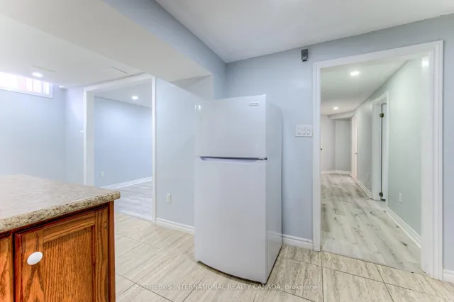 Additional image 37 of 157 Twin Cres