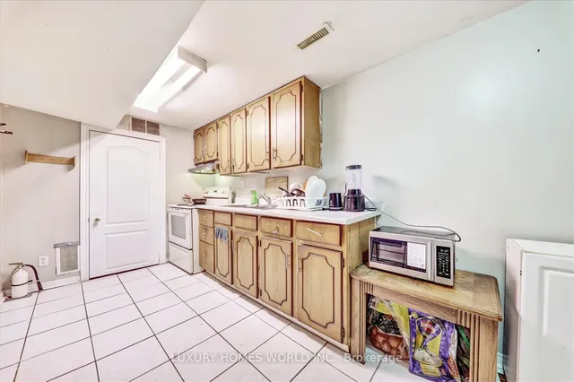 Additional image 32 of 26 Bingham Rd