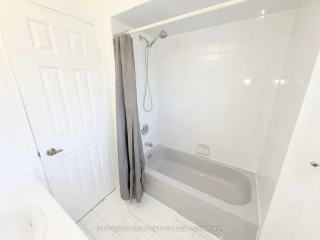 Additional image 33 of 191 Genesee Dr