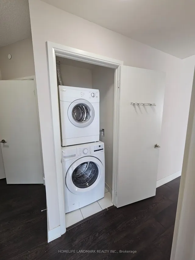 Additional image 18 of 30 Roehampton Ave Unit 2108