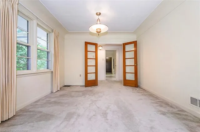 Additional image 33 of 18 Sullivan's Lane