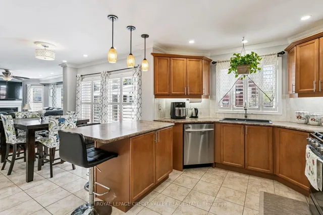 Additional image 18 of 4 Mendoza Dr