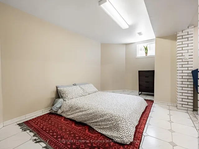 Additional image 24 of 4631 Dunedin Cres