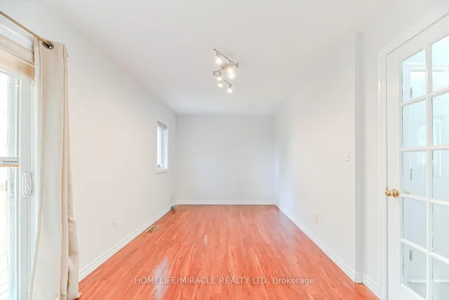 Additional image 6 of 40 Janda Crt