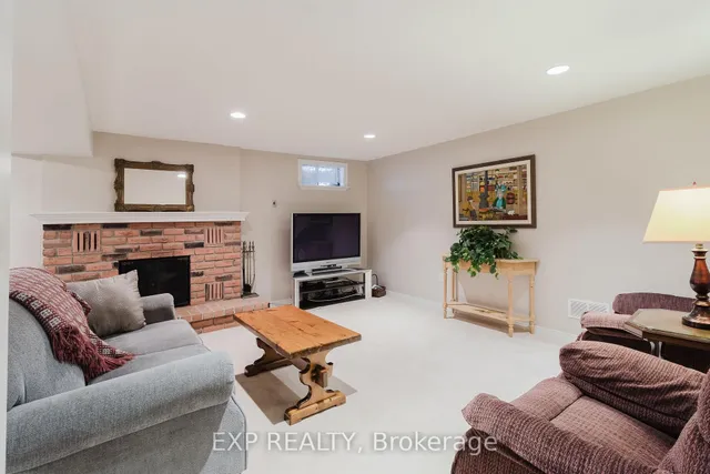 Additional image 36 of 8 Viva Crt