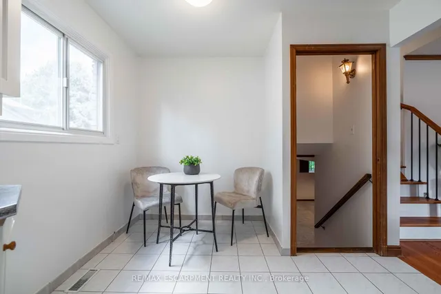 Additional image 7 of 179 Appleford Crt