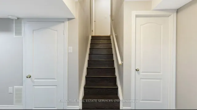 Additional image 32 of 28 Merrybrook Tr