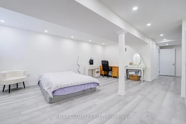 Additional image 45 of 81 Rakewood Cres