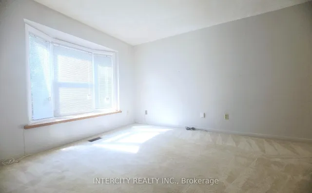 Additional image 13 of 49 Mossbrook Cres