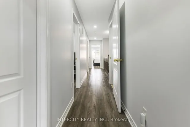 Additional image 32 of 20 Vanderpool Cres