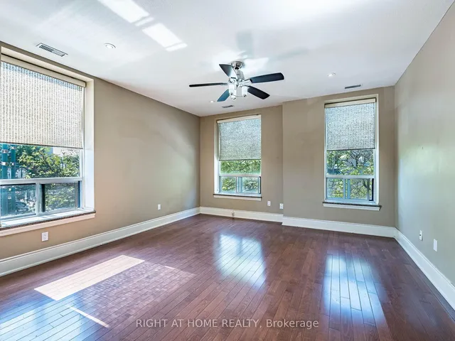 Additional image 19 of 283 King St Unit 302